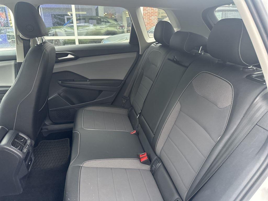 2022 Volkswagen Taos SE photo 8