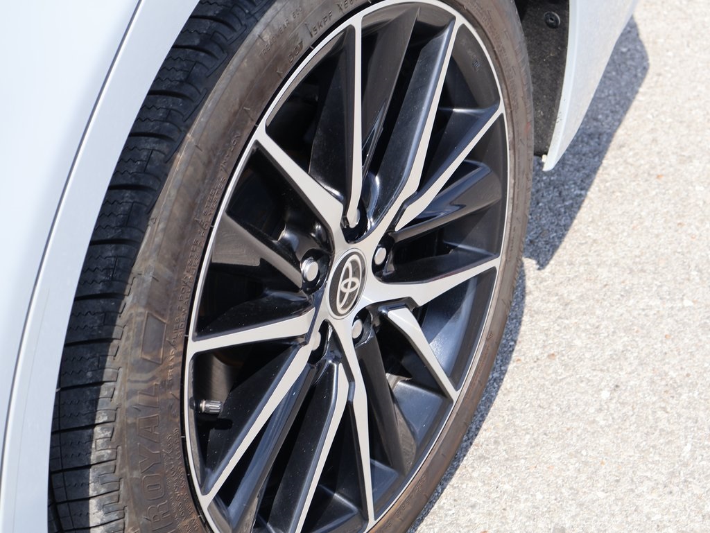 2022 Toyota Camry SE photo 35