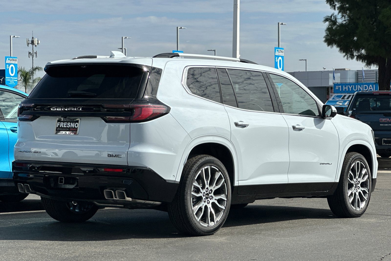 2026 Gmc Acadia Denali photo 5
