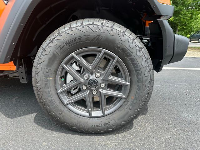 2025 Jeep Wrangler Sport S photo 11