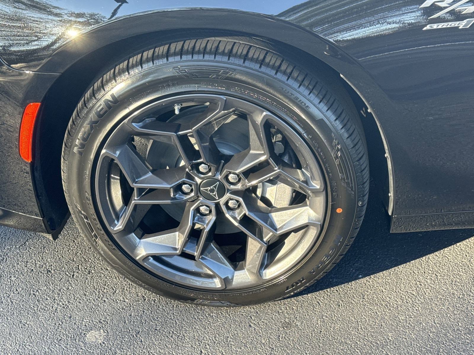 2025 Dodge Charger R/T photo 11