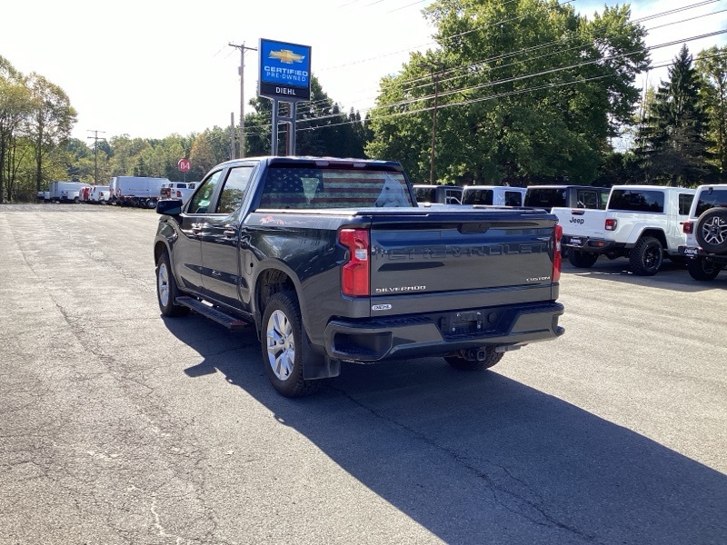 2021 Chevrolet Silverado 1500 Custom photo 4