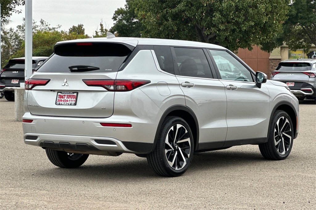 2024 Mitsubishi Outlander SE Ralliart photo 4