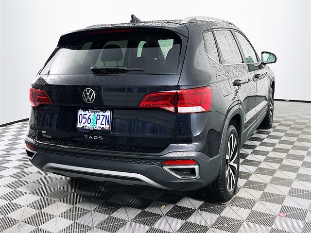 2024 Volkswagen Taos SE photo 4