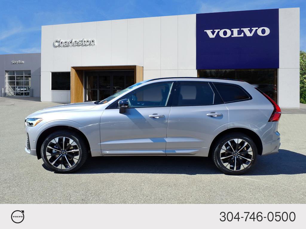 2026 Volvo XC60 Plus photo 4