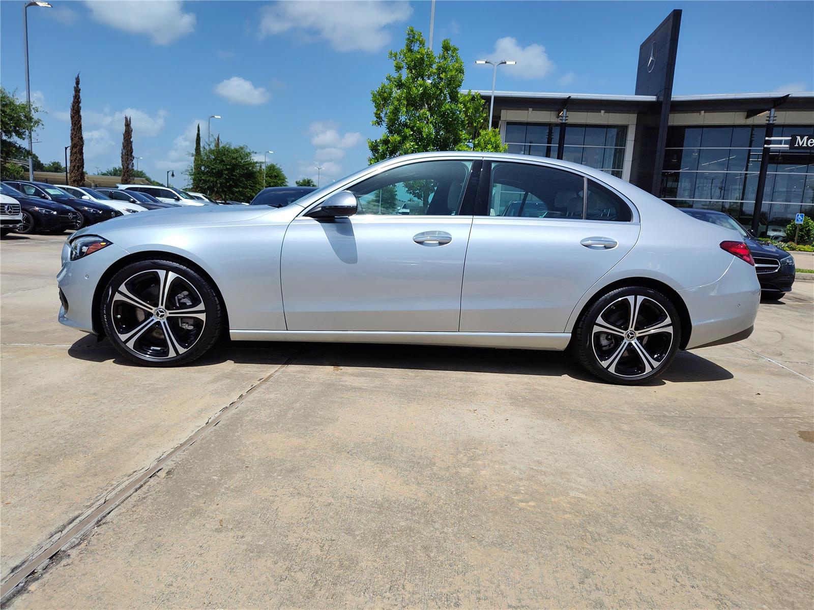 2025 Mercedes Benz C 300 photo 3