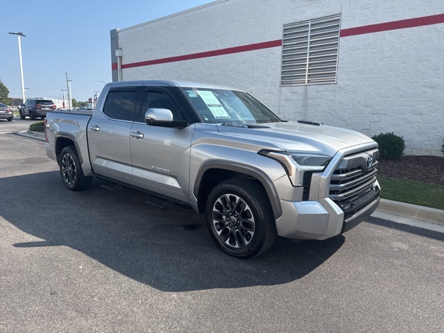 2023 Toyota Tundra Limited photo 2
