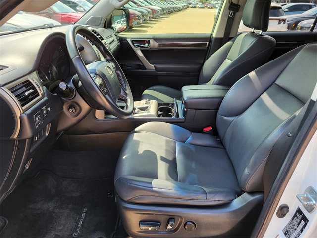 2014 Lexus GX 460 Base photo 17