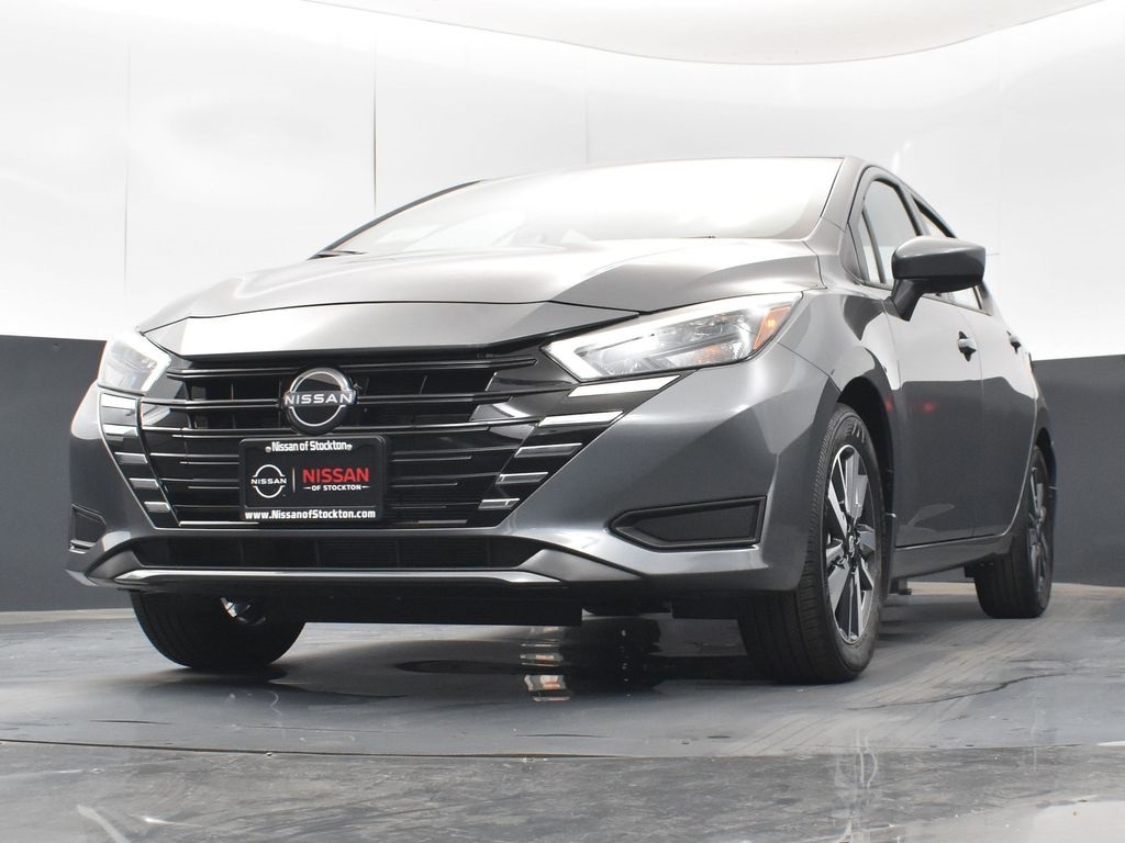 2025 Nissan Versa 1.6 SV photo 35