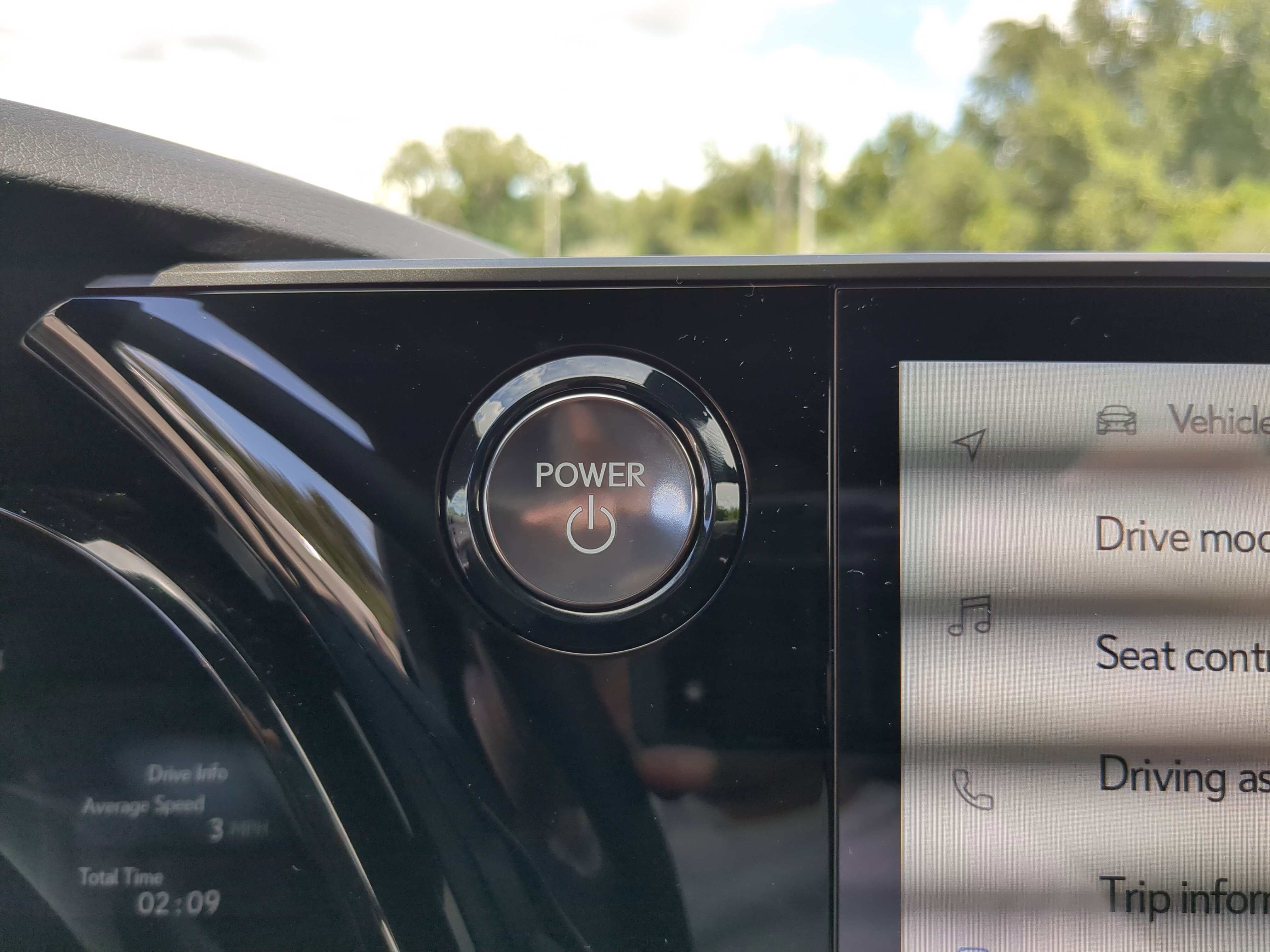 2025 Lexus RX 450h+ Luxury AWD photo 11