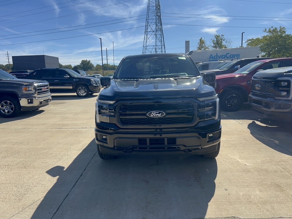 2025 Ford F-150 Lariat photo 2