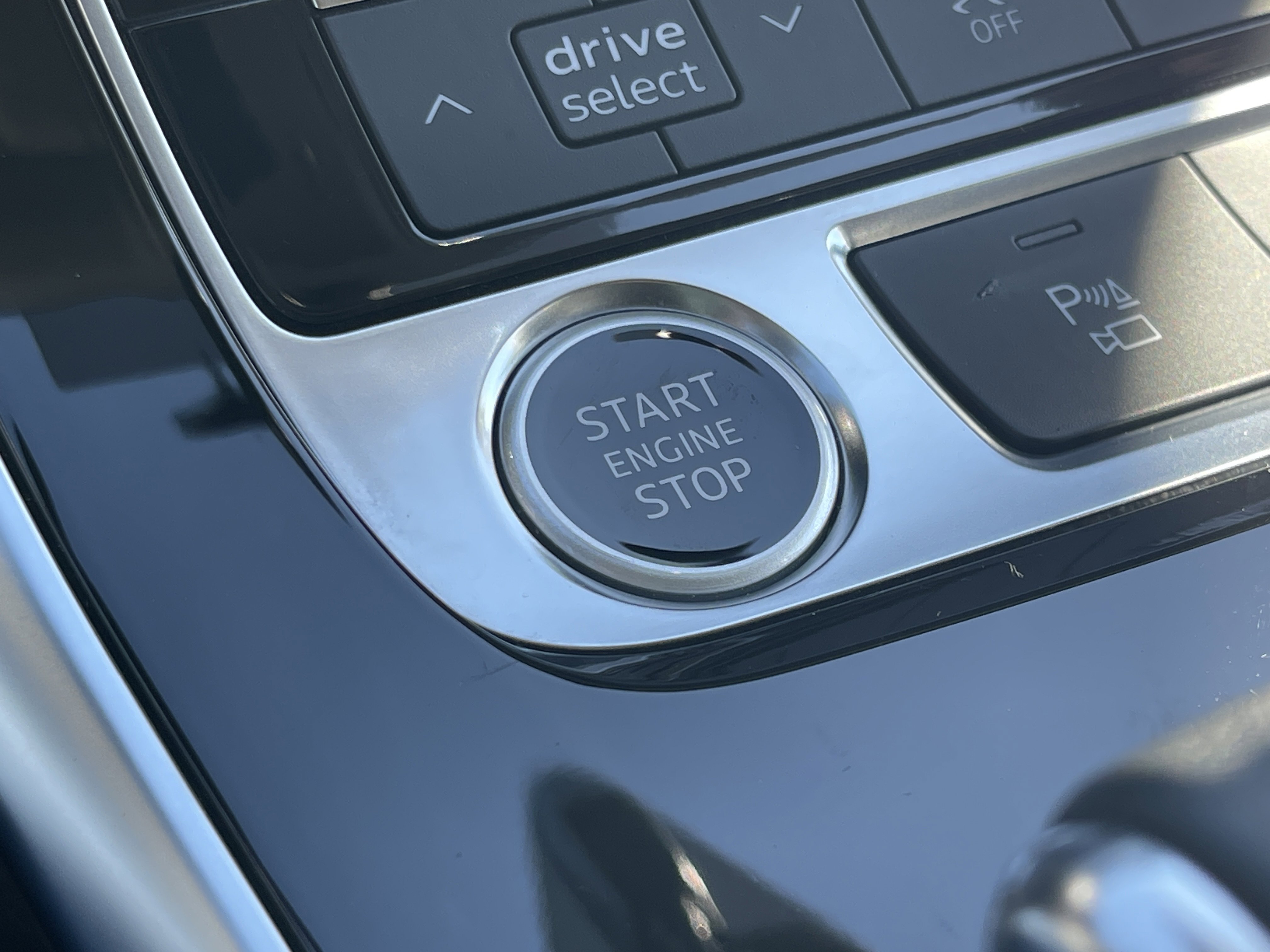 2023 Audi Q8 Premium 55 photo 4