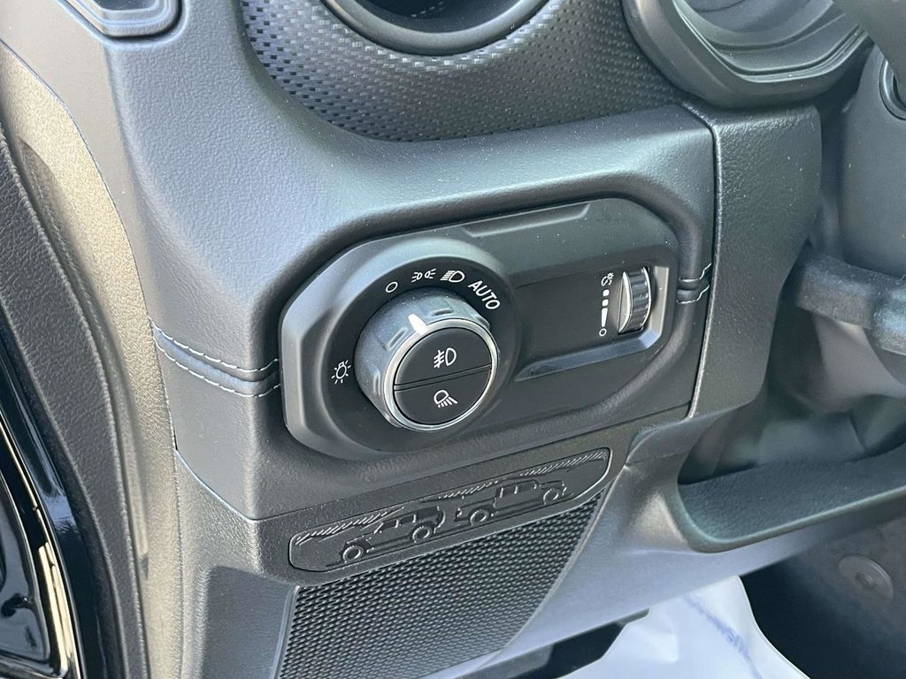 2025 Jeep Gladiator Rubicon photo 23
