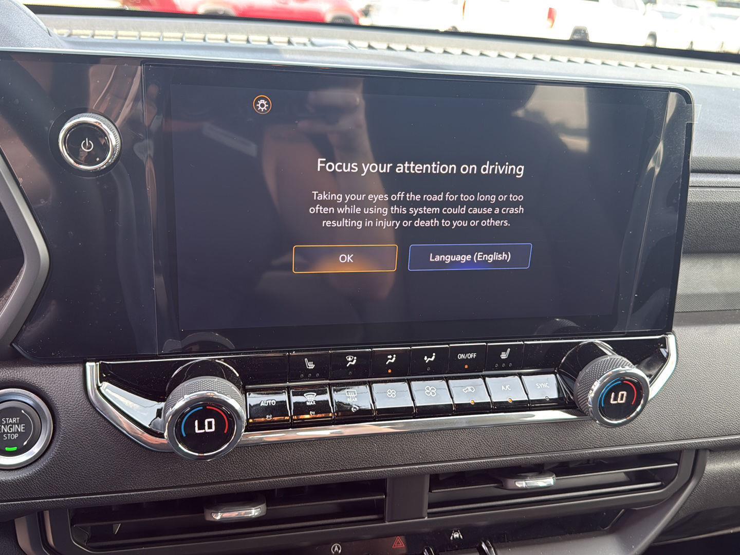 2025 Chevrolet Colorado Trail Boss photo 2