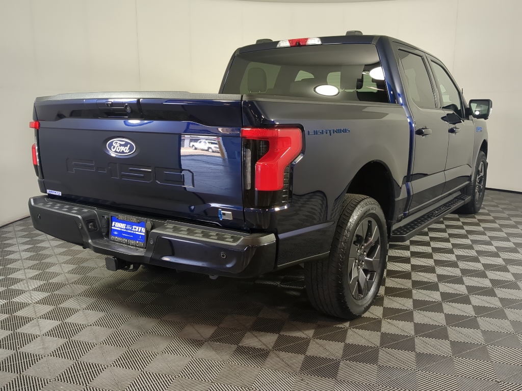 2024 Ford F-150 Lightning photo 8