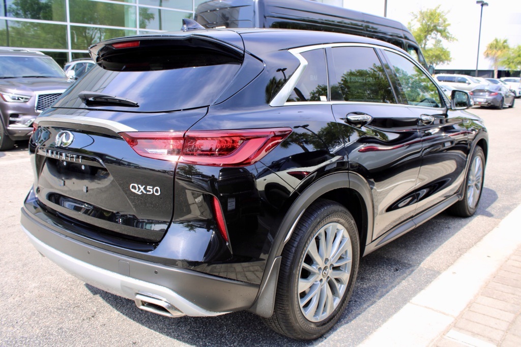2024 Infiniti QX50 Luxe AWD photo 6