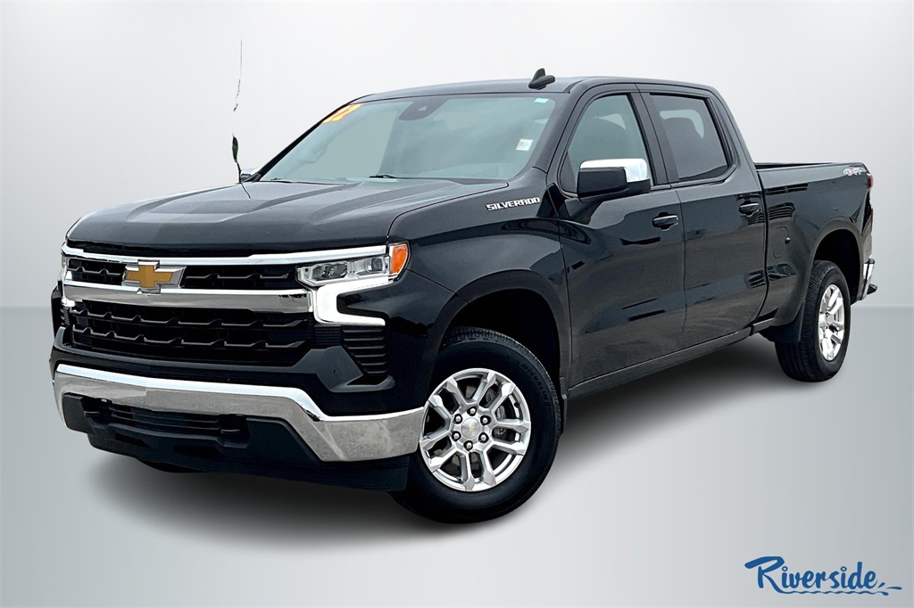 2022 Chevrolet Silverado 1500 LT photo 3