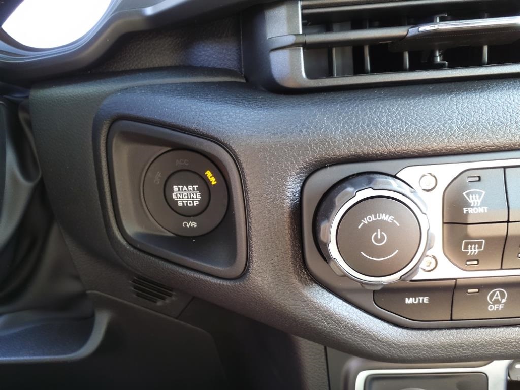 2024 Jeep Gladiator Sport S photo 19