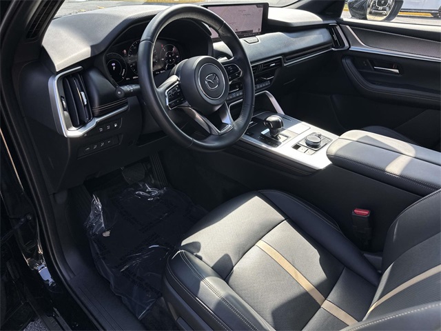 2025 Mazda CX-90 Premium Plus photo 2