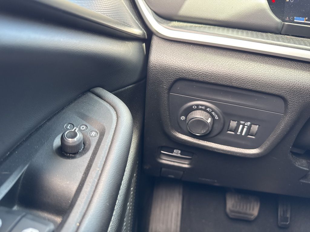 2023 Jeep Grand Cherokee Altitude photo 10