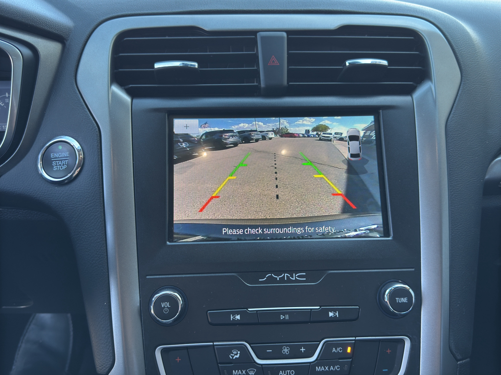 2020 Ford Fusion Hybrid SE photo 11
