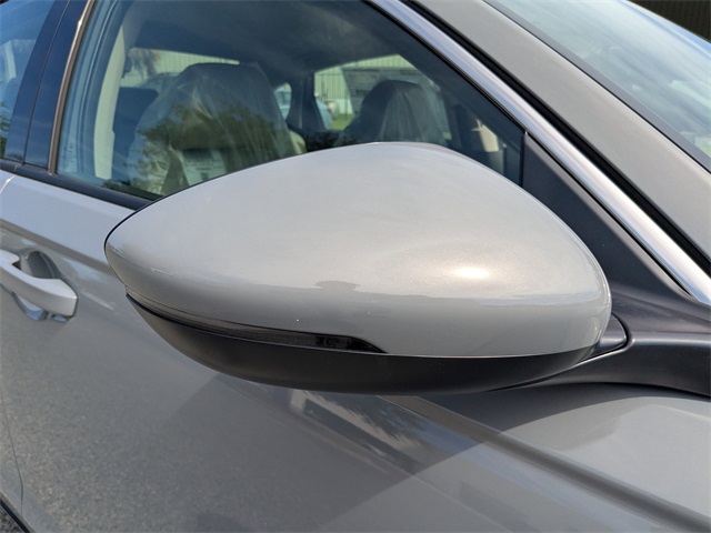 2025 Honda Accord Hybrid Touring photo 12