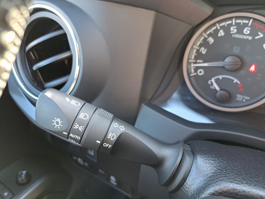 2022 Toyota Tacoma TRD Sport photo 22