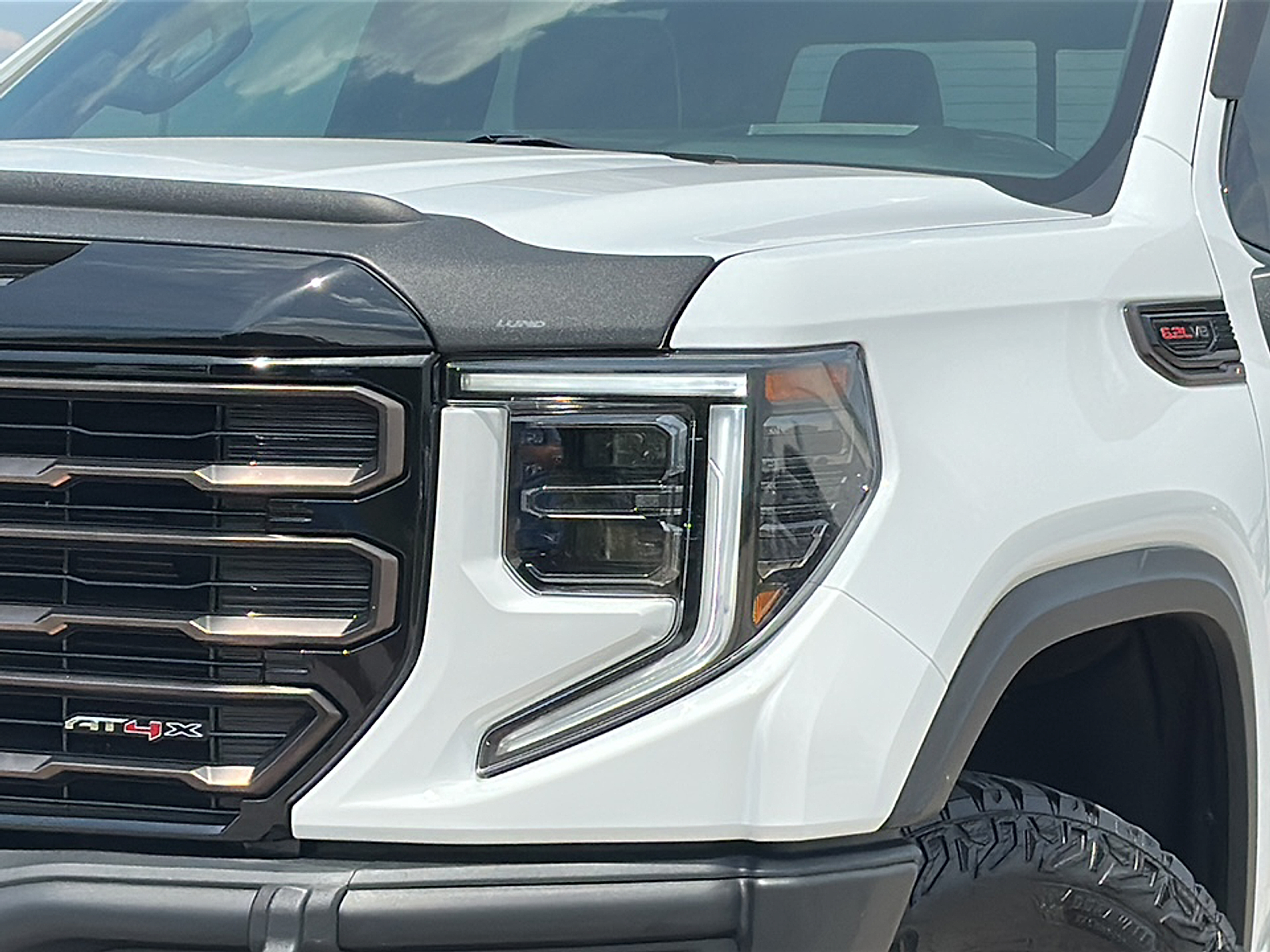 2024 Gmc Sierra 1500 AT4X photo 3