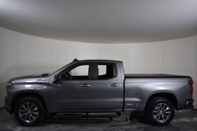 2020 Chevrolet Silverado 1500 RST photo 2