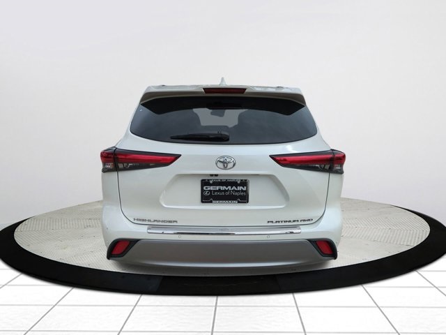 2021 Toyota Highlander Platinum photo 4