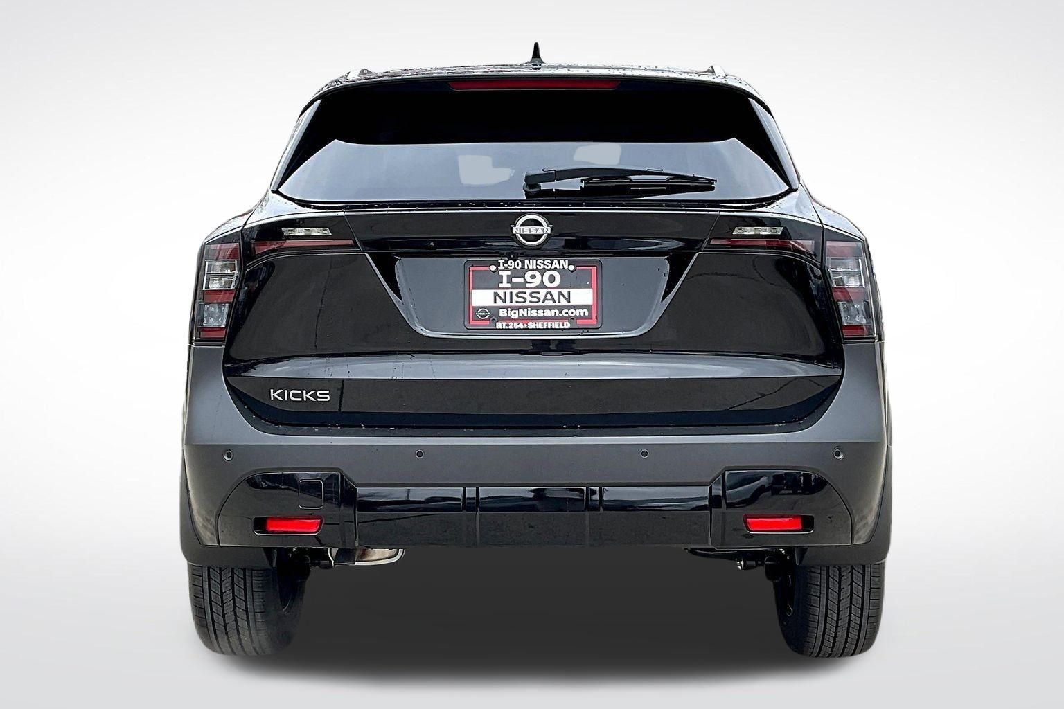 2026 Nissan Kicks SV photo 3