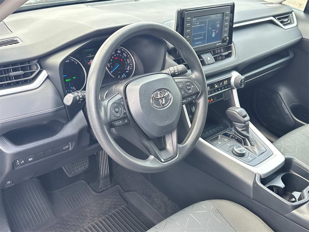 2021 Toyota RAV4 Hybrid XLE photo 2