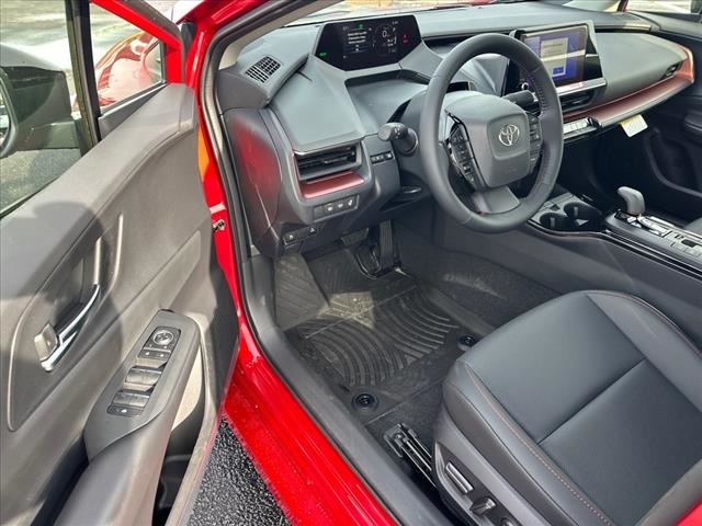 2025 Toyota Prius Plug-in Hybrid XSE photo 6