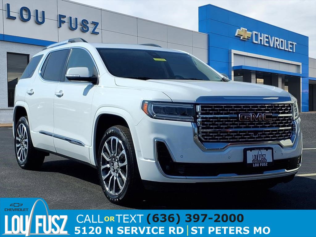 2022 GMC Acadia Denali's photo