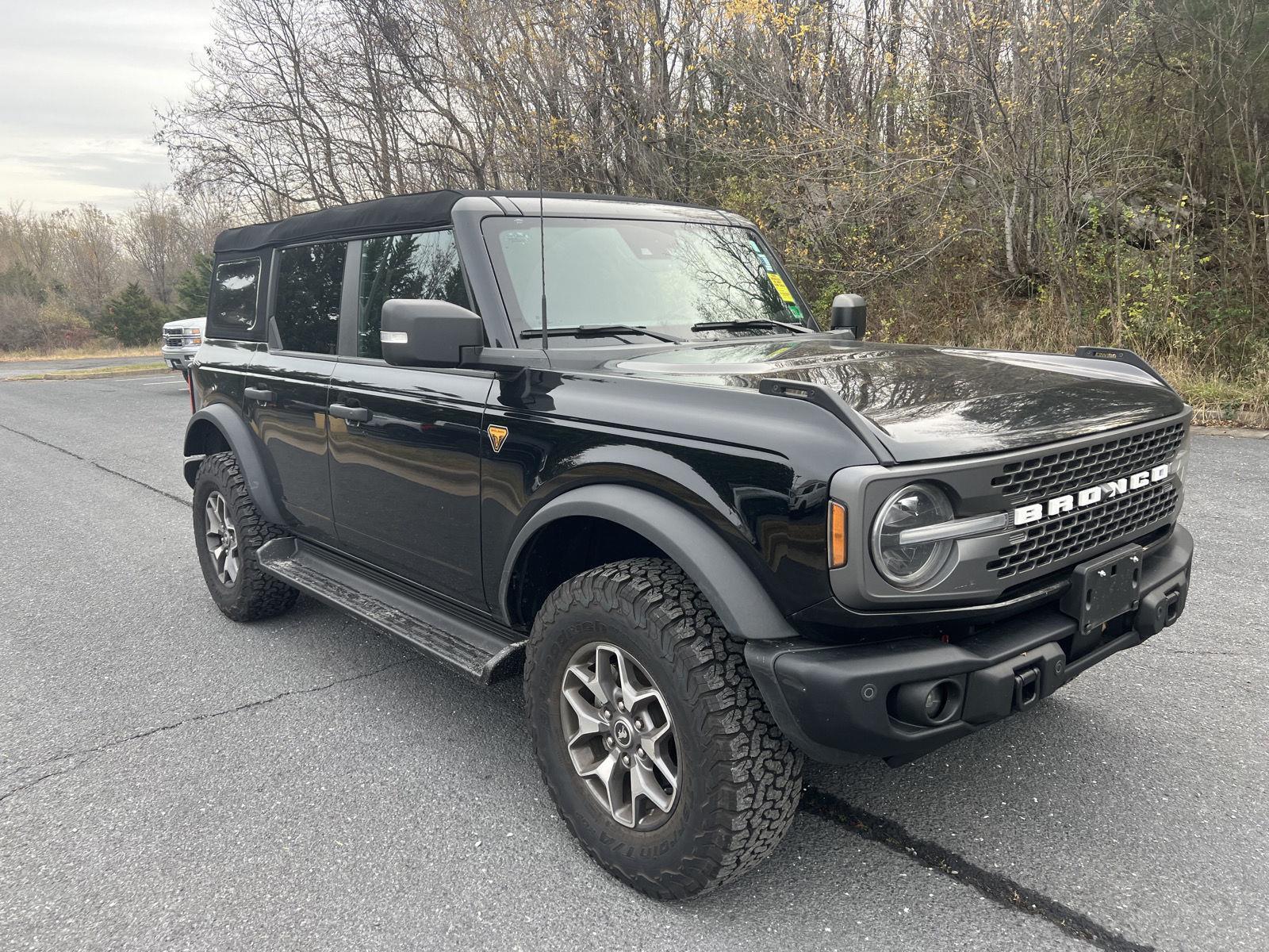 2023 Ford Bronco 4-Door Badlands's photo