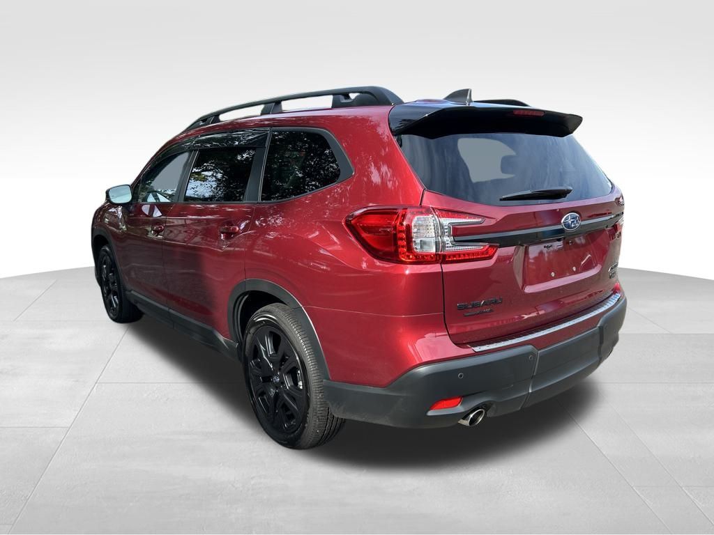 2025 Subaru Ascent Onyx Edition Touring photo 3