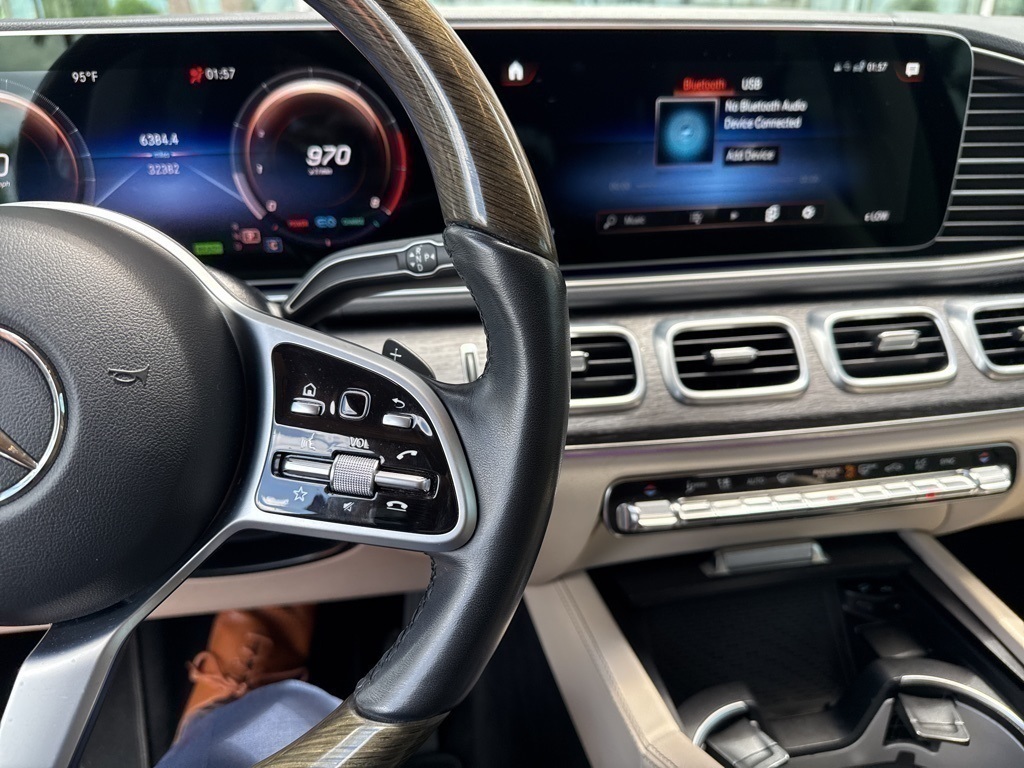 2021 Mercedes Benz GLS 450 4MATIC photo 4