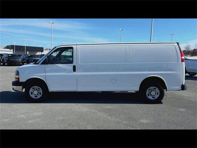 2015 Chevrolet Express Cargo 3500 photo 4