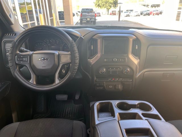2019 Chevrolet Silverado Custom photo 8