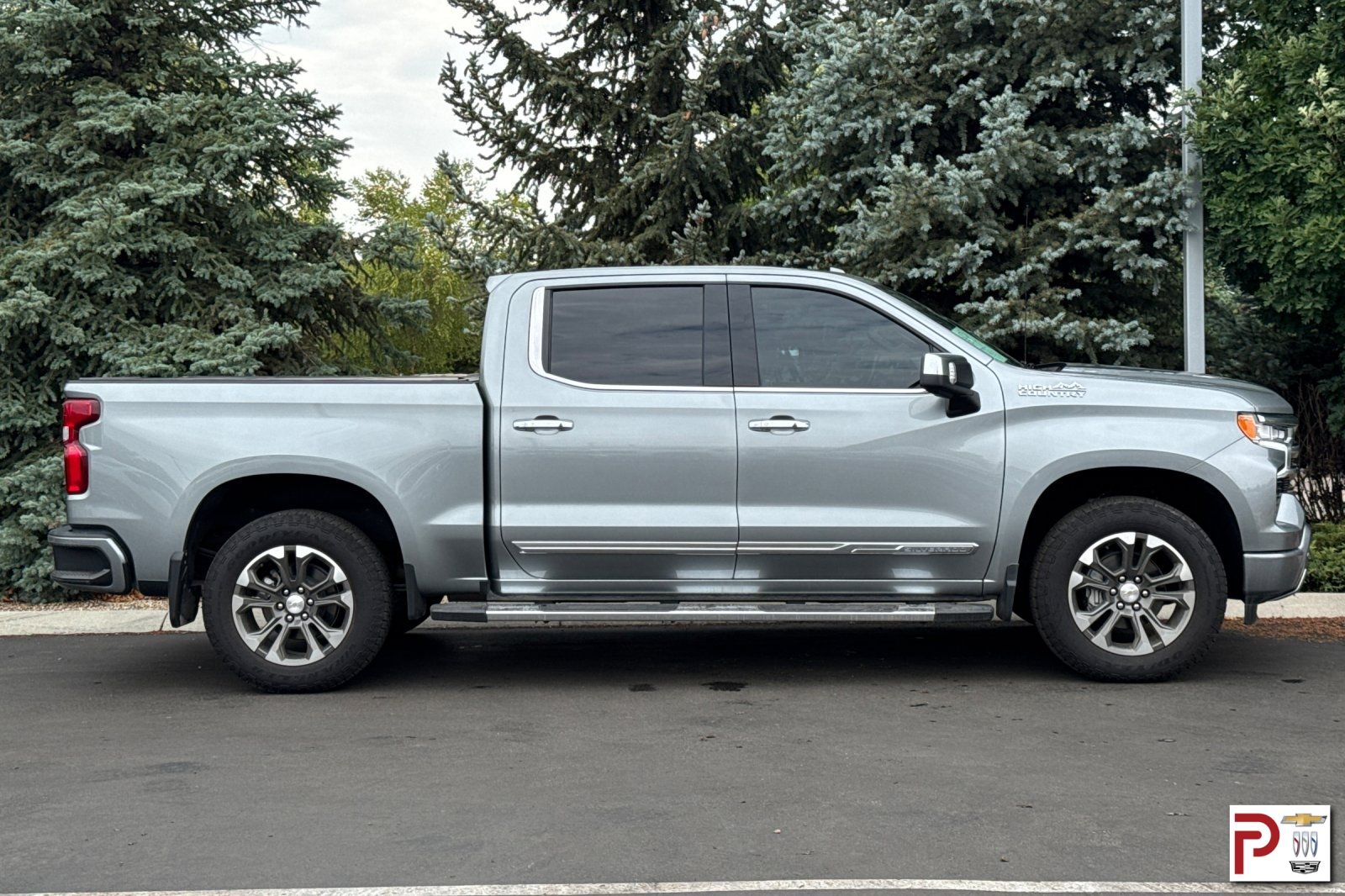 2024 Chevrolet Silverado 1500 High Country photo 3