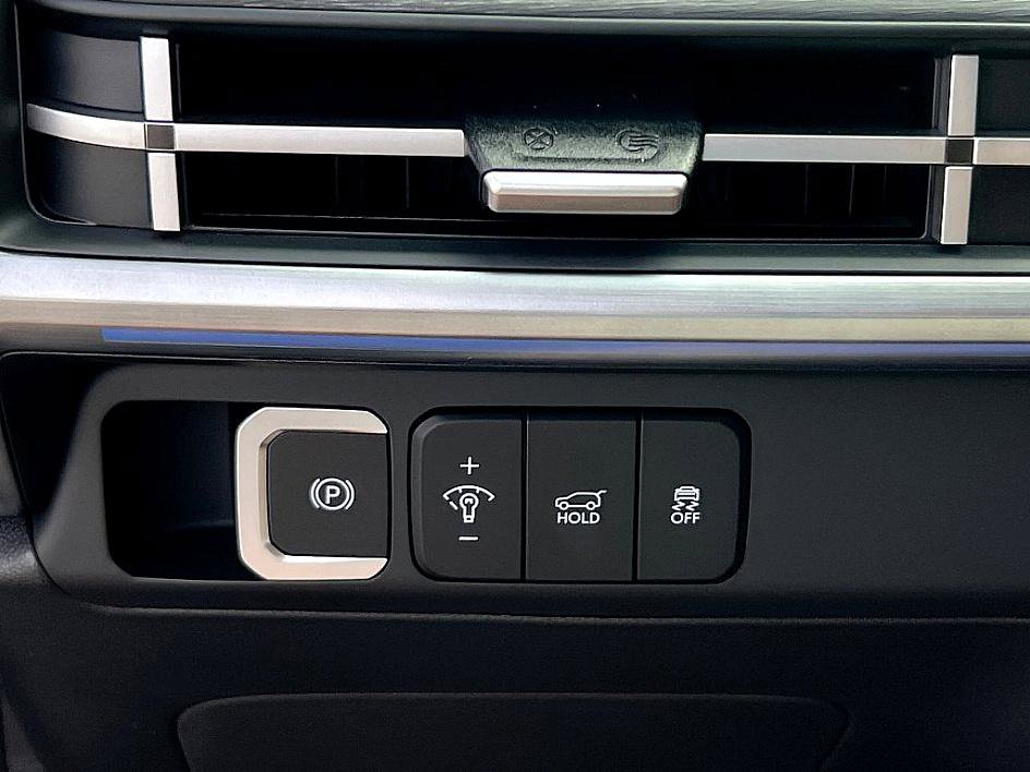 2025 Hyundai Santa Fe Limited photo 16