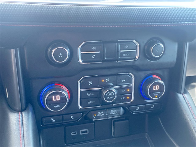 2021 Chevrolet Tahoe RST photo 11