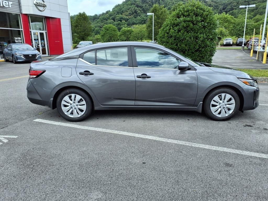 2025 Nissan Sentra S photo 2