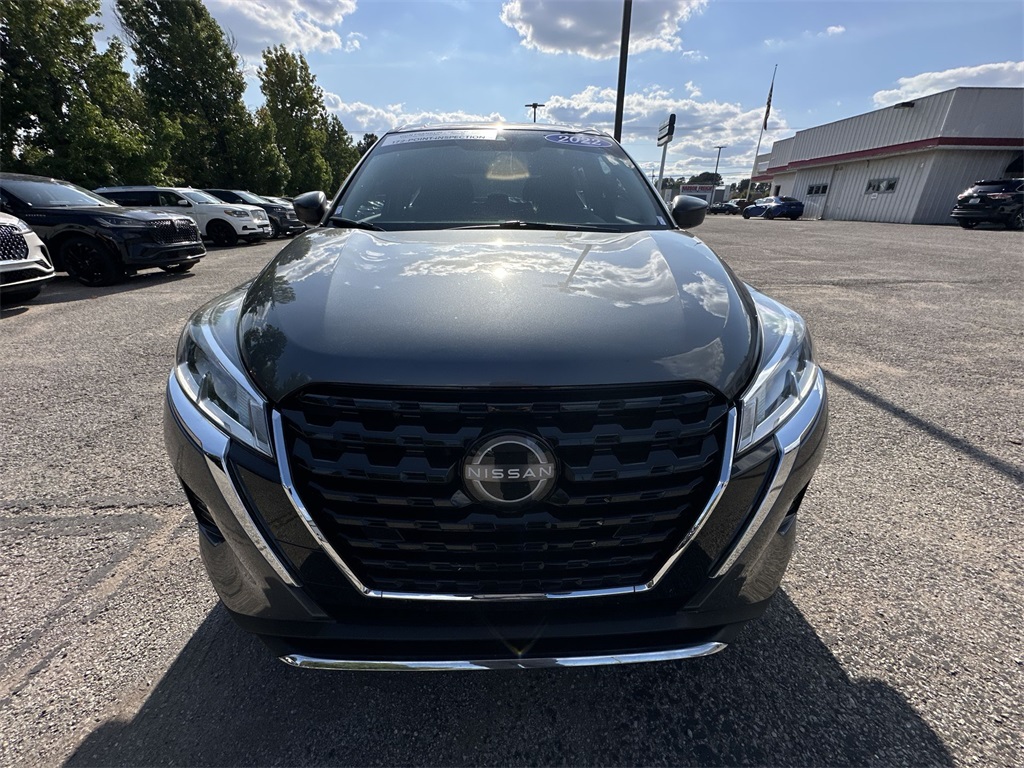 2022 Nissan Kicks S photo 25