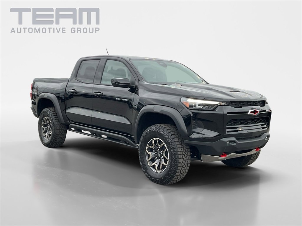 2026 Chevrolet Colorado ZR2's photo