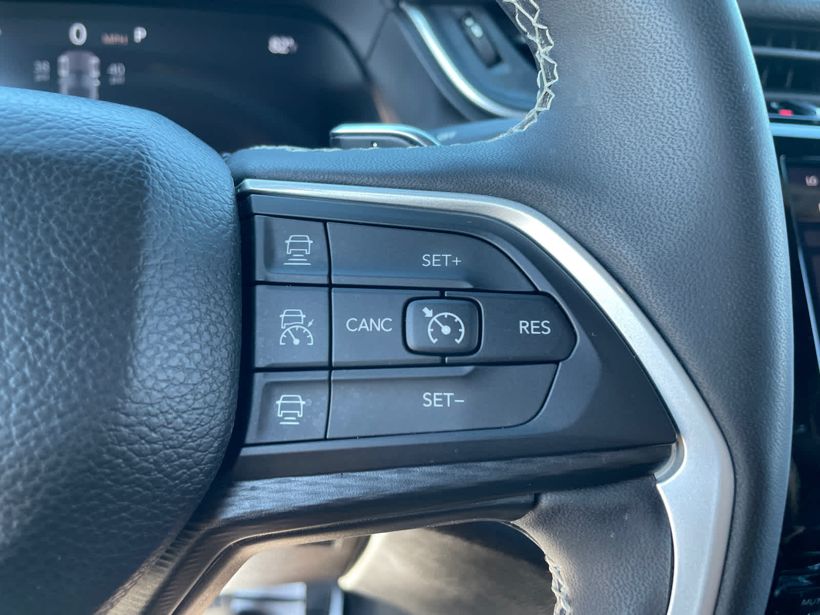 2023 Jeep Grand Cherokee Altitude photo 23