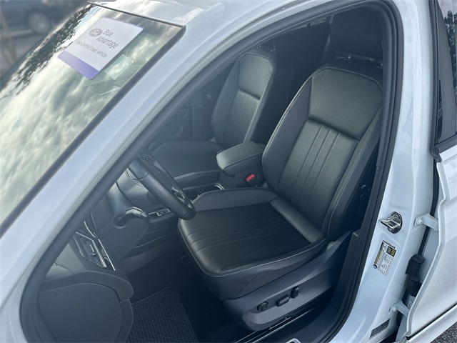 2023 Volkswagen Tiguan SE R-Line Black photo 9
