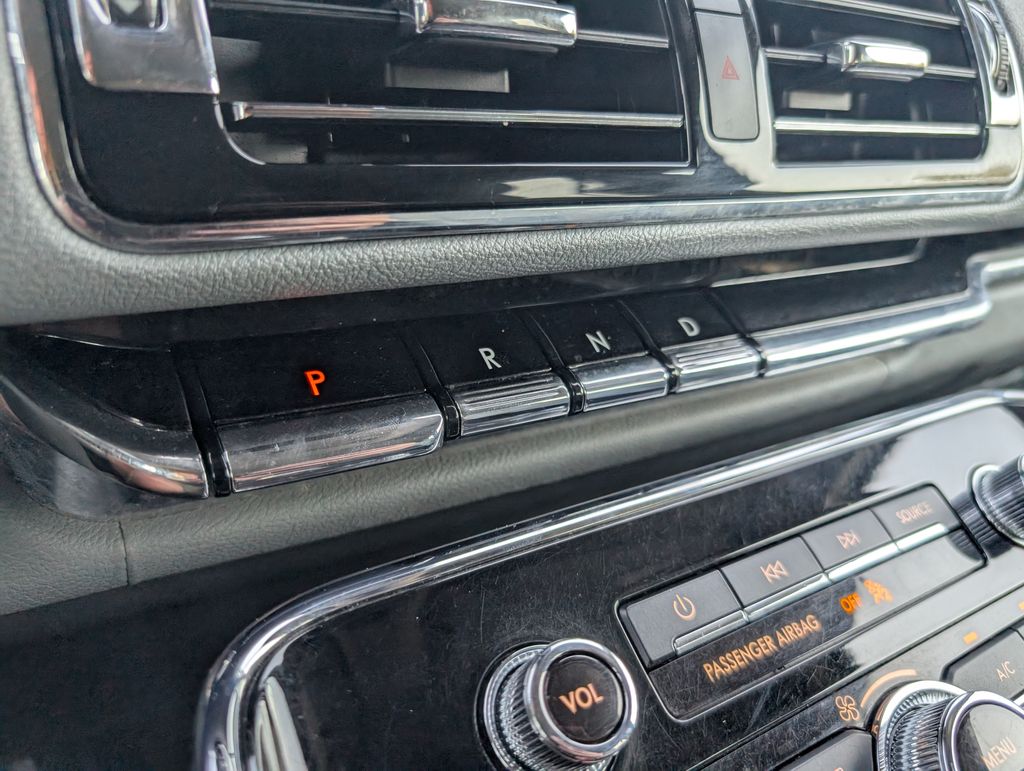 2021 Lincoln Navigator L Reserve photo 21