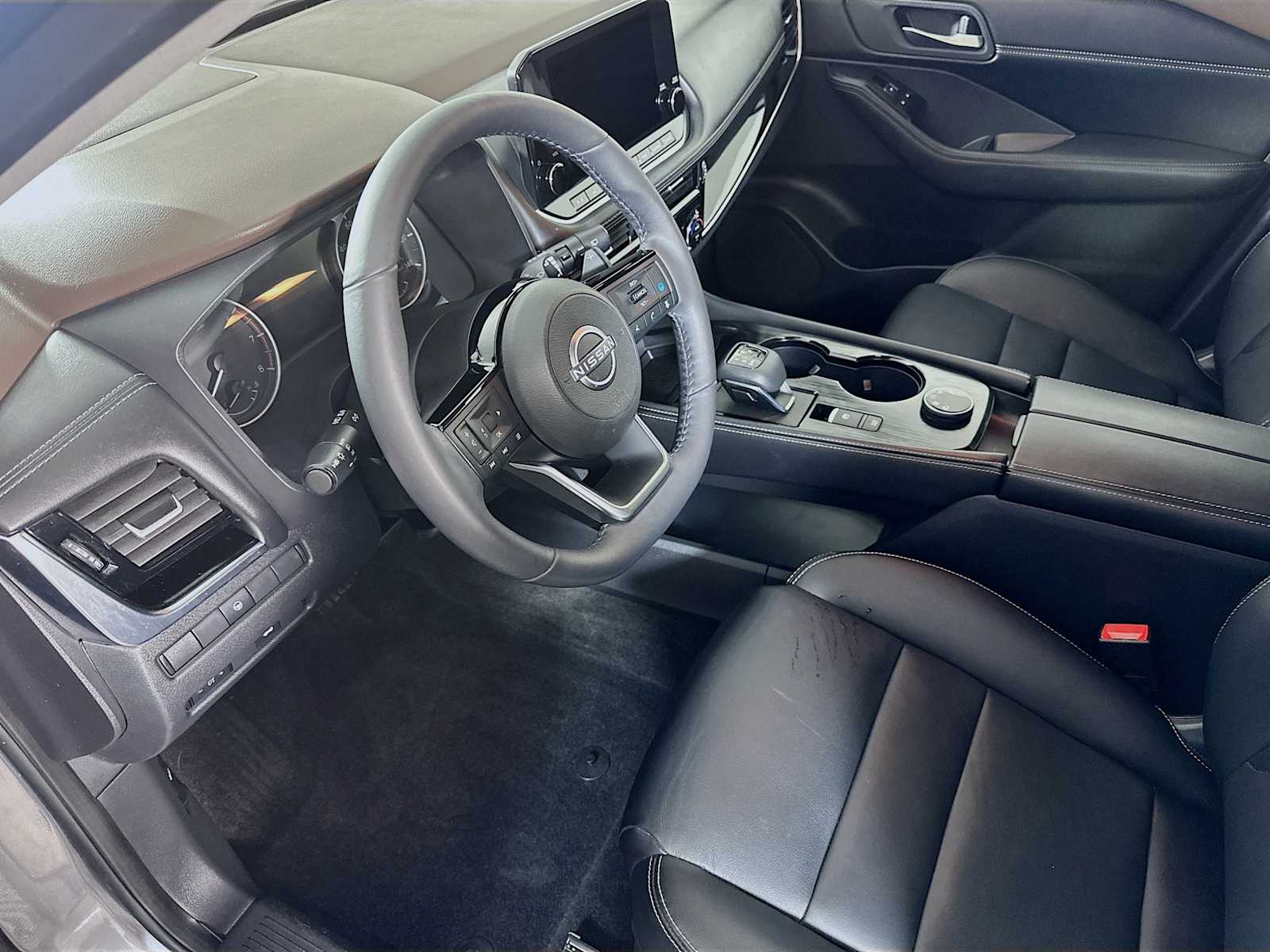 2023 Nissan Rogue SL photo 7