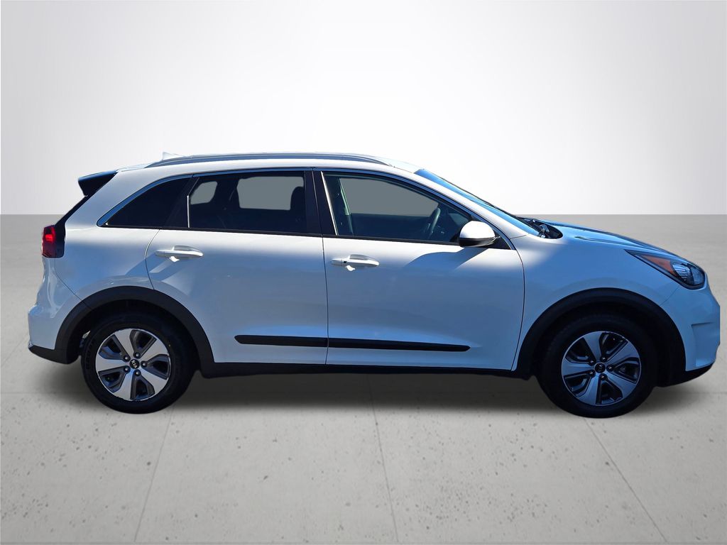 2019 Kia Niro LX photo 4